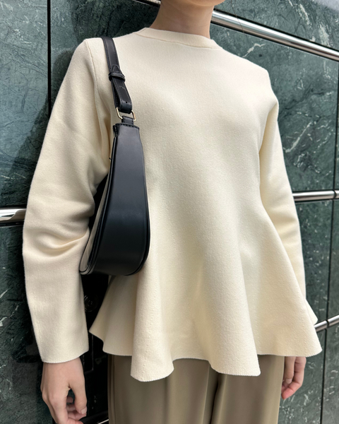 画像をギャラリービューアに読み込む, ペプラムフォルムニット【635】