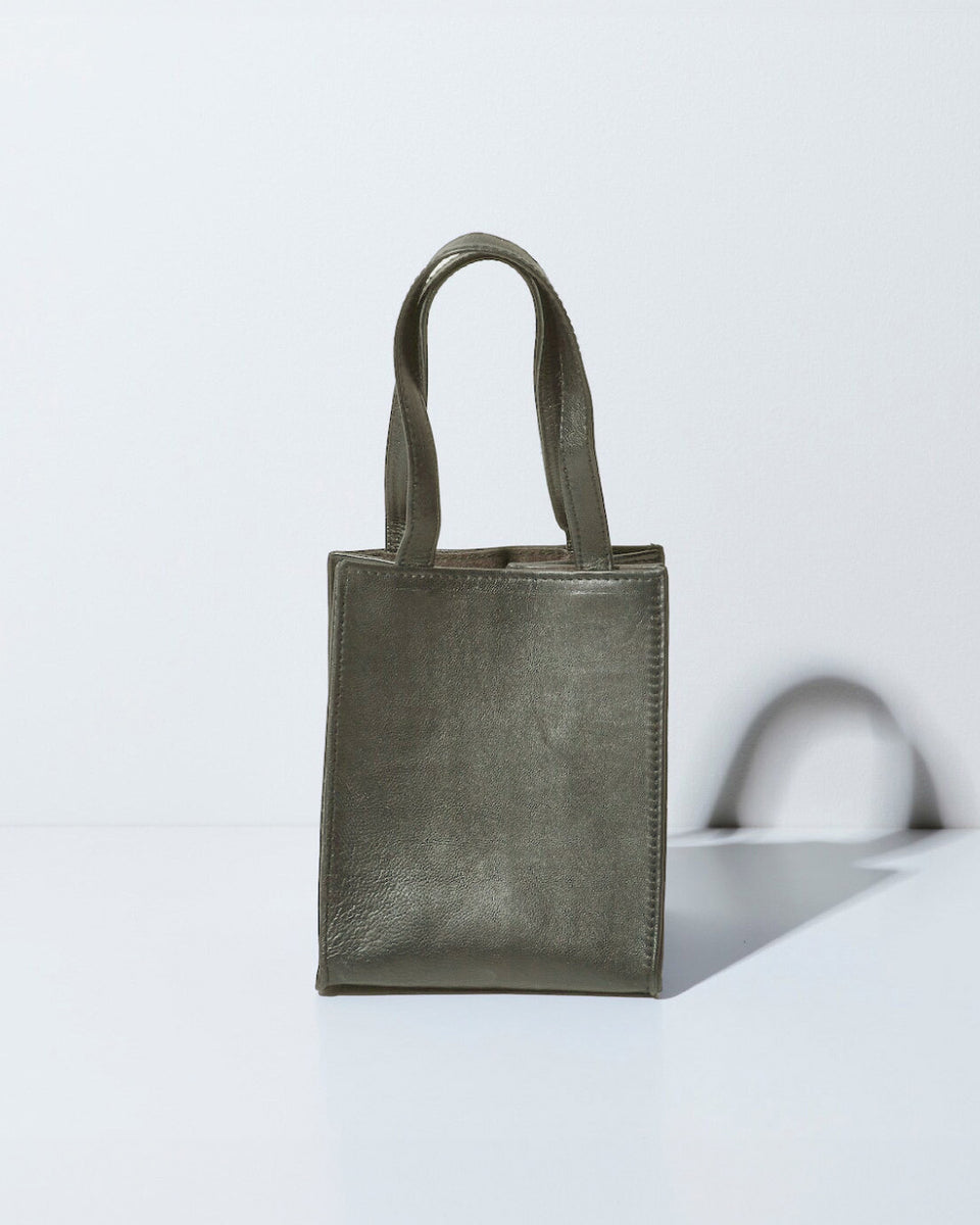 147_ichi_yon_nana】BOX BAG square 147 original color（spring