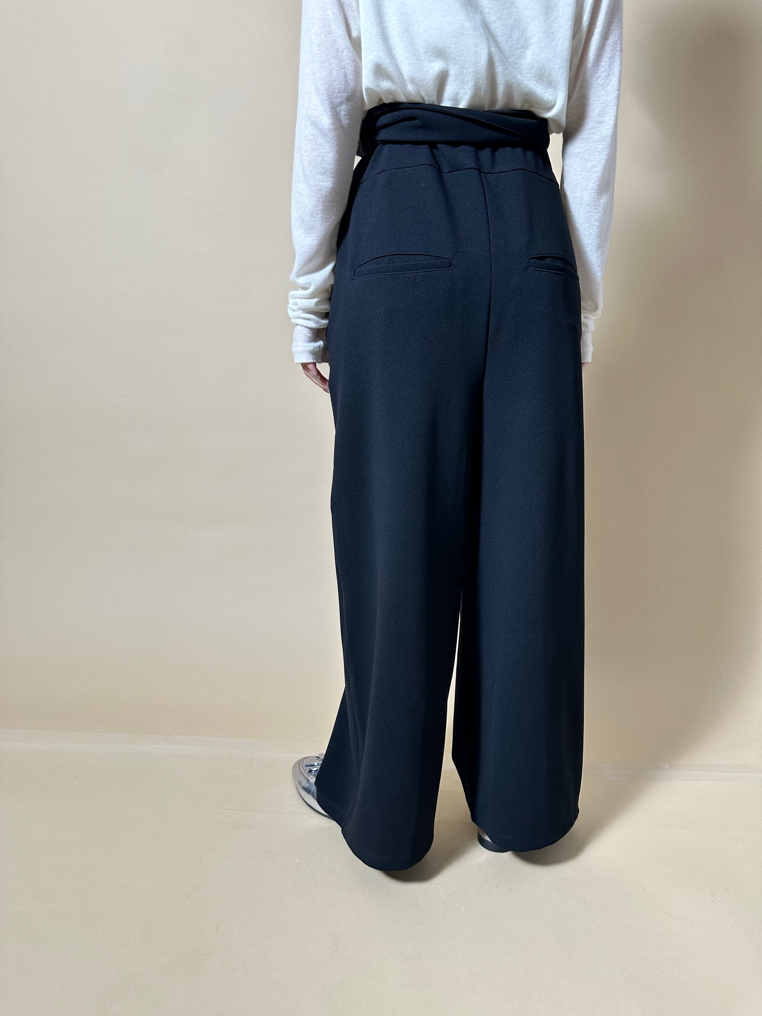 147_ichi_yon_nana】Vネックイージージャンプスーツ|低身長さん 147_ichi_yon_nana】Vネックイージージャンプスーツ|低身長さん