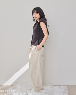 小柄/低身長/アンサンブルニット/リブニット/縦リブ/2wayカーディガン/白蝶貝ボタン/スタイルアップ/華奢見え/体型カバー/春ニット/秋ニット/夏インナー/着回し/147cm/小柄コーデ/低身長コーデ